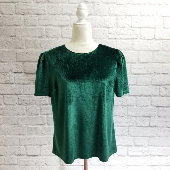Wayf Tops - WAYF emerald green velvet short puffy sleeve top